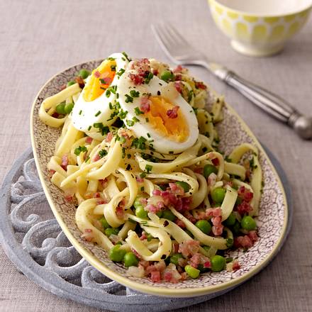 Schinkennudeln zu Erbsen und Ei Rezept Schinkennudeln zu Erbsen und Ei Rezept