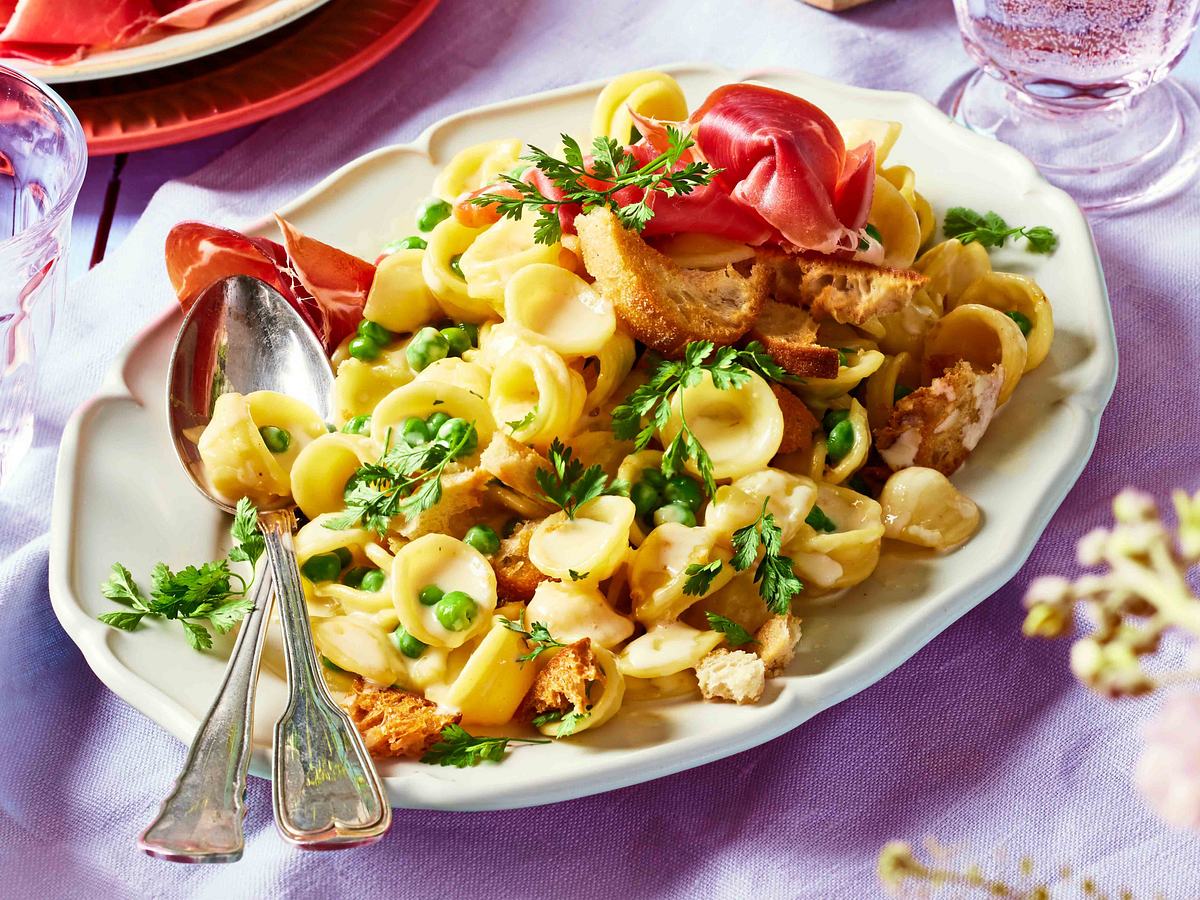 Schlemmer-Pasta mit Röstbrot Rezept