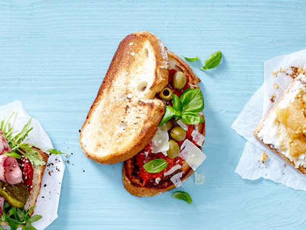 Schlemmer-Sandwich mit Veggie-Bolognese Rezept Schlemmer-Sandwich mit Veggie-Bolognese Rezept