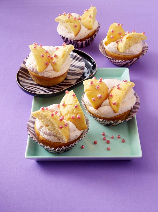 SchmetterlingsMuffins mit Erdbeersahne Rezept LECKER