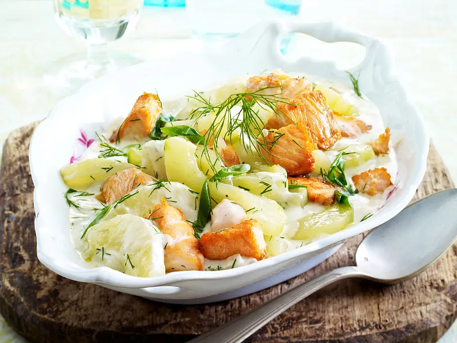 Schmorgurken mit Lachs und Meerrettich Rezept Schmorgurken mit Lachs und Meerrettich Rezept