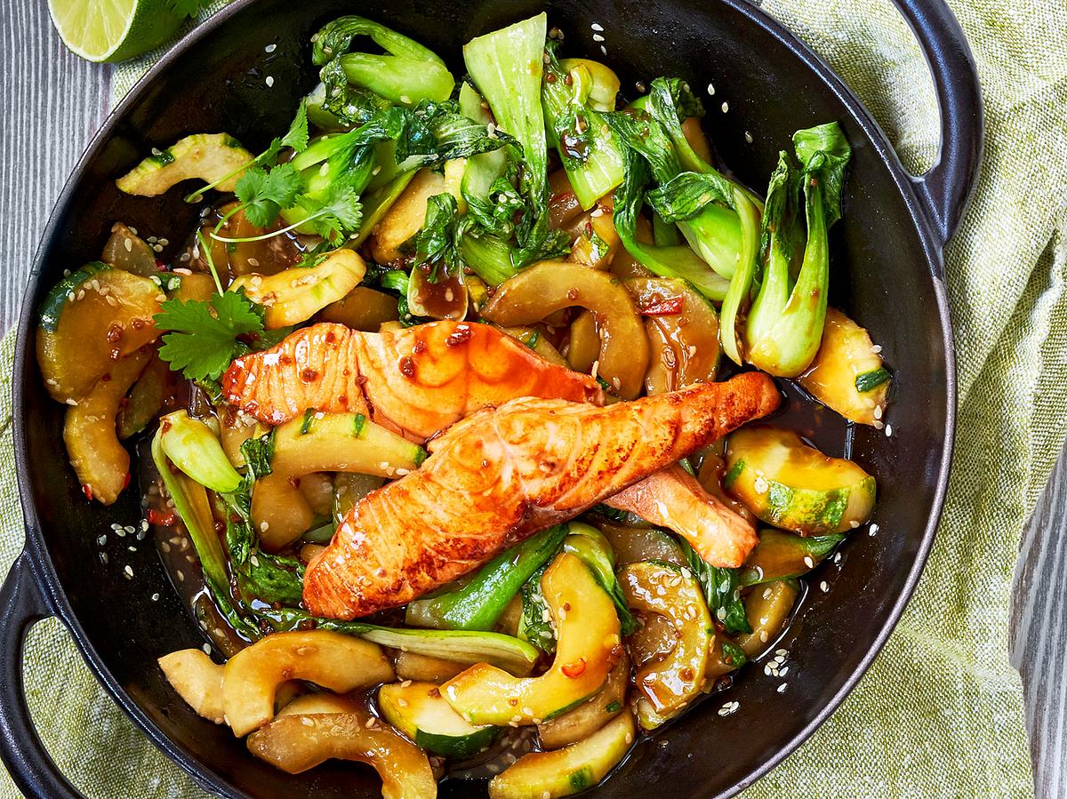 Schmorgurken-Session mit Teriyaki-Lachs Rezept