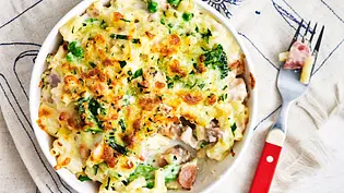 Schnäppchen-Mac-’n’-Cheese mit Brokkoli Rezept - Foto: LECKER @ Bauer Media Group