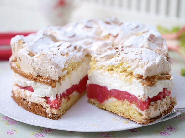 Rhabarbertorte – Rezepte für rosa Torten-Glück | LECKER