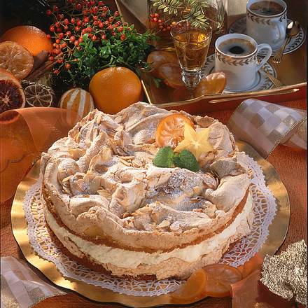 Schneemus-Torte mit Zitrus-Sahne Rezept