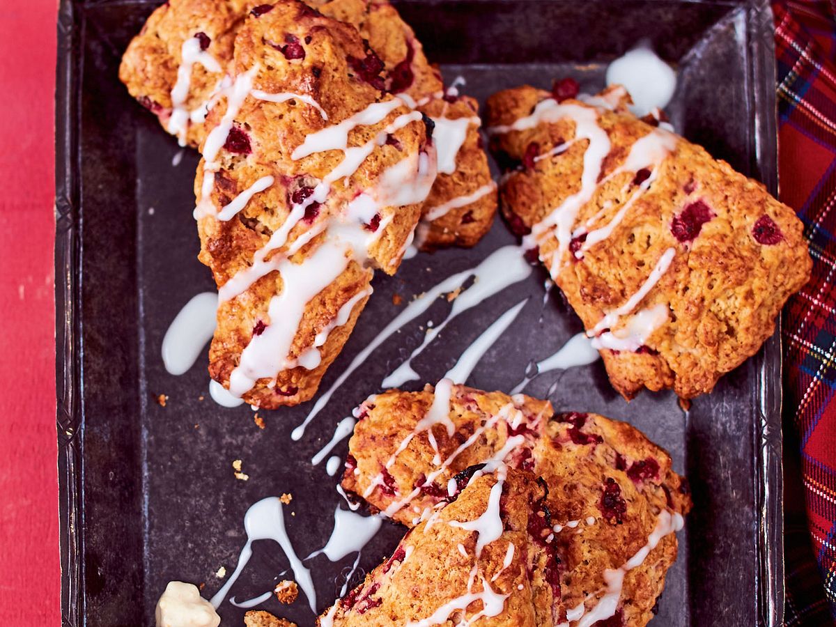 Schnelle Beeren Scones „Come Together“ Rezept