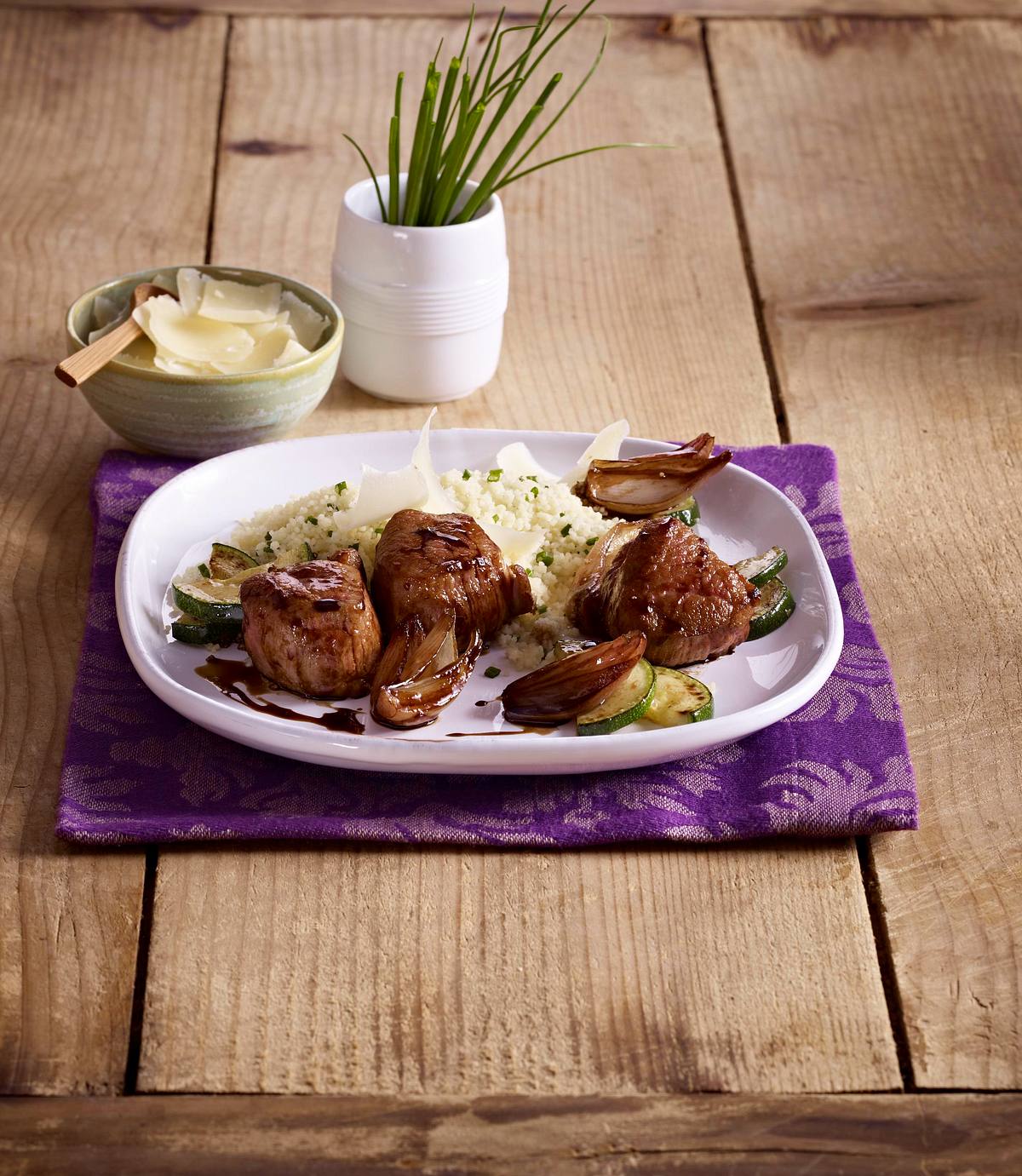 Schnelle Lammsteaks mit Couscous Rezept