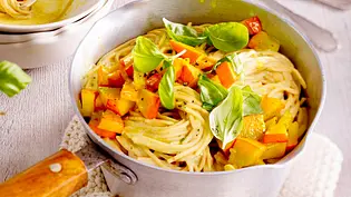 Schnelle One-Pot-Spaghetti Rezept - Foto: LECKER @ Bauer Media Group Schnelle One-Pot-Spaghetti Rezept - Foto: LECKER @ Bauer Media Group