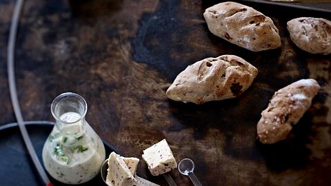 Schnelle Zwiebelbutter Rezept - Foto: House of Food / Bauer Food Experts KG
