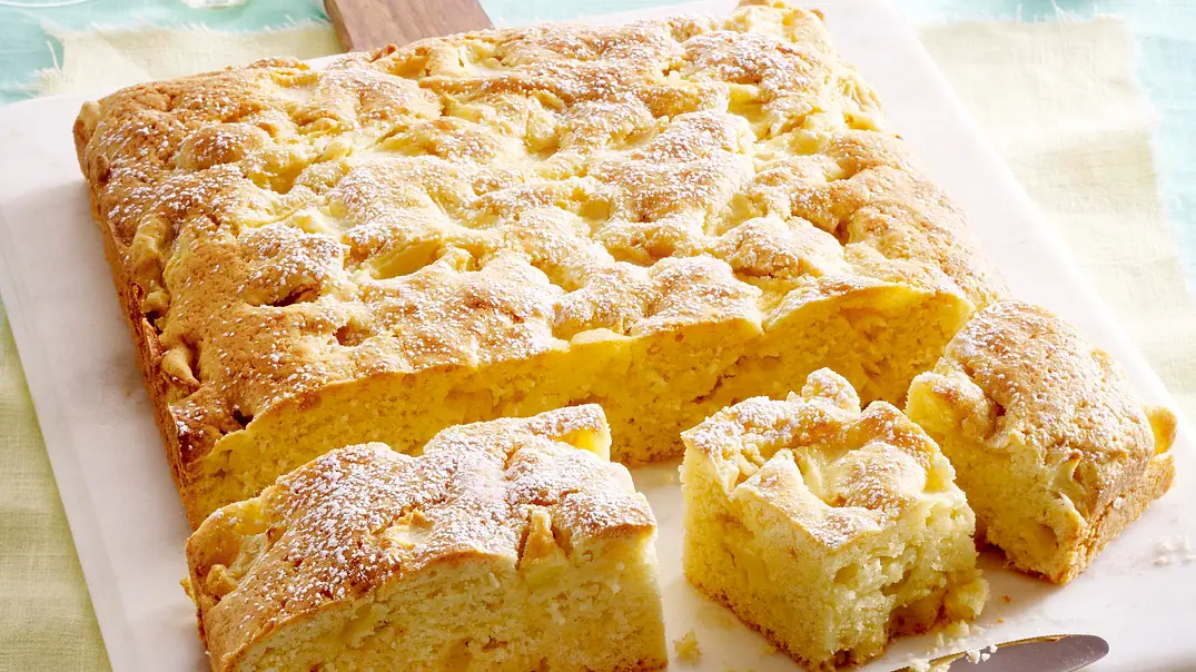 Schneller Apfelkuchen Rezept - Foto: LECKER @ Bauer Media Group Schneller Apfelkuchen Rezept - Foto: LECKER @ Bauer Media Group