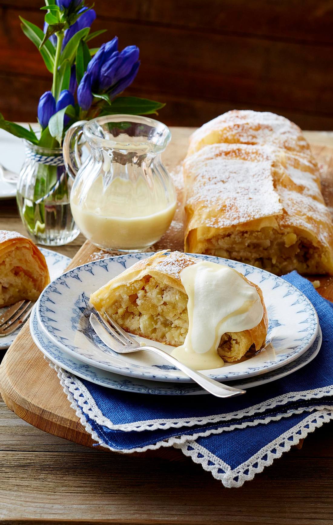 Schneller Apfelstrudel Rezept | LECKER