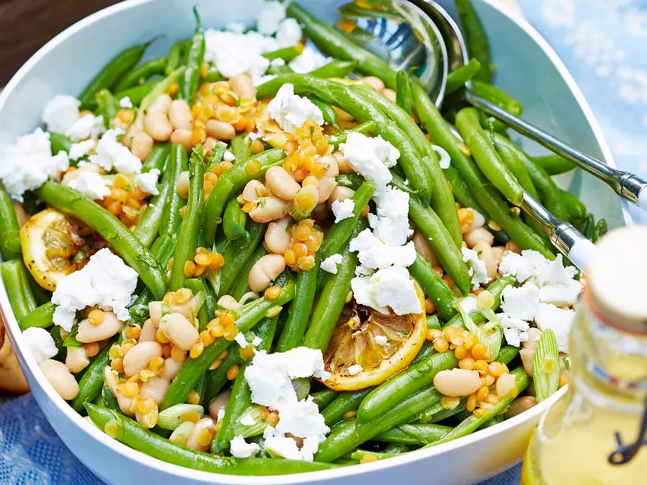 Schneller Bohnensalat mit Feta Rezept Schneller Bohnensalat mit Feta Rezept