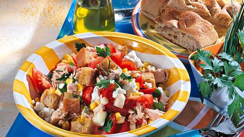 Schneller Mittelmeer-Salat Rezept - Foto: House of Food / Bauer Food Experts KG