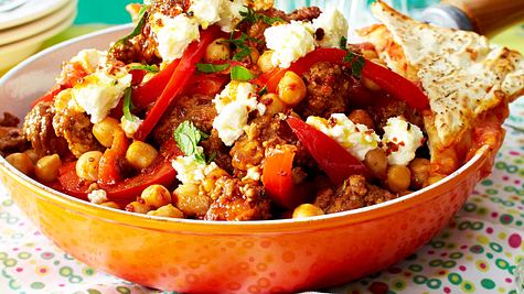 Schnelles Chili Con Carne mit Kichererbsen und Feta Rezept - Foto: House of Food / Bauer Food Experts KG