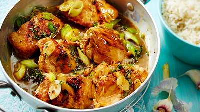 Schnelles Knoblauch-Hähnchen mit Reis Rezept - Foto: LECKER @ Bauer Media Group