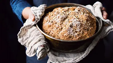 Schnelles Körnerbrot Rezept - Foto: LECKER @ Bauer Media Group