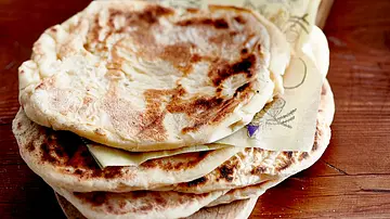 Schnelles Naan-Brot Rezept - Foto: LECKER @ Bauer Media Group