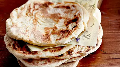 Schnelles Naan-Brot Rezept - Foto: LECKER @ Bauer Media Group