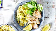 Schnelles Senf-Hähnchen mit Kartoffel-Mais-Smash Rezept - Foto: LECKER @ Bauer Media Group