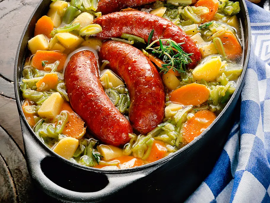 Schnibbelbohneneintopf Rezept Schnibbelbohneneintopf mit Mettwürstchen
