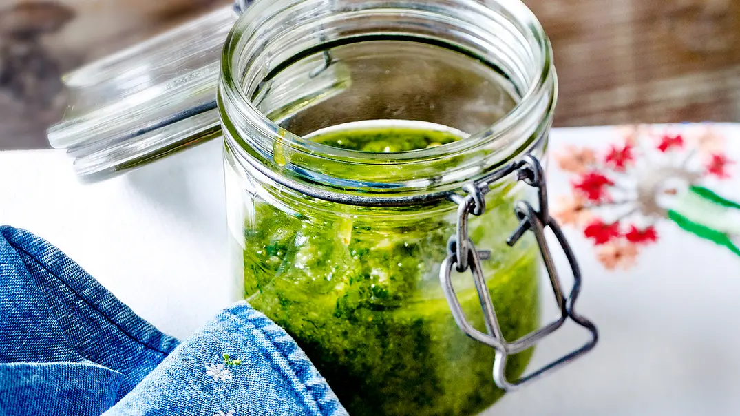 Schnittlauchpesto Rezept - Foto: LECKER @ Bauer Media Group Schnittlauchpesto Rezept - Foto: LECKER @ Bauer Media Group
