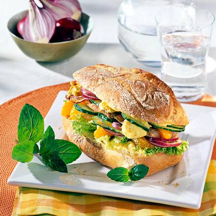 Schnitzel-Baguette mit Currycreme Rezept