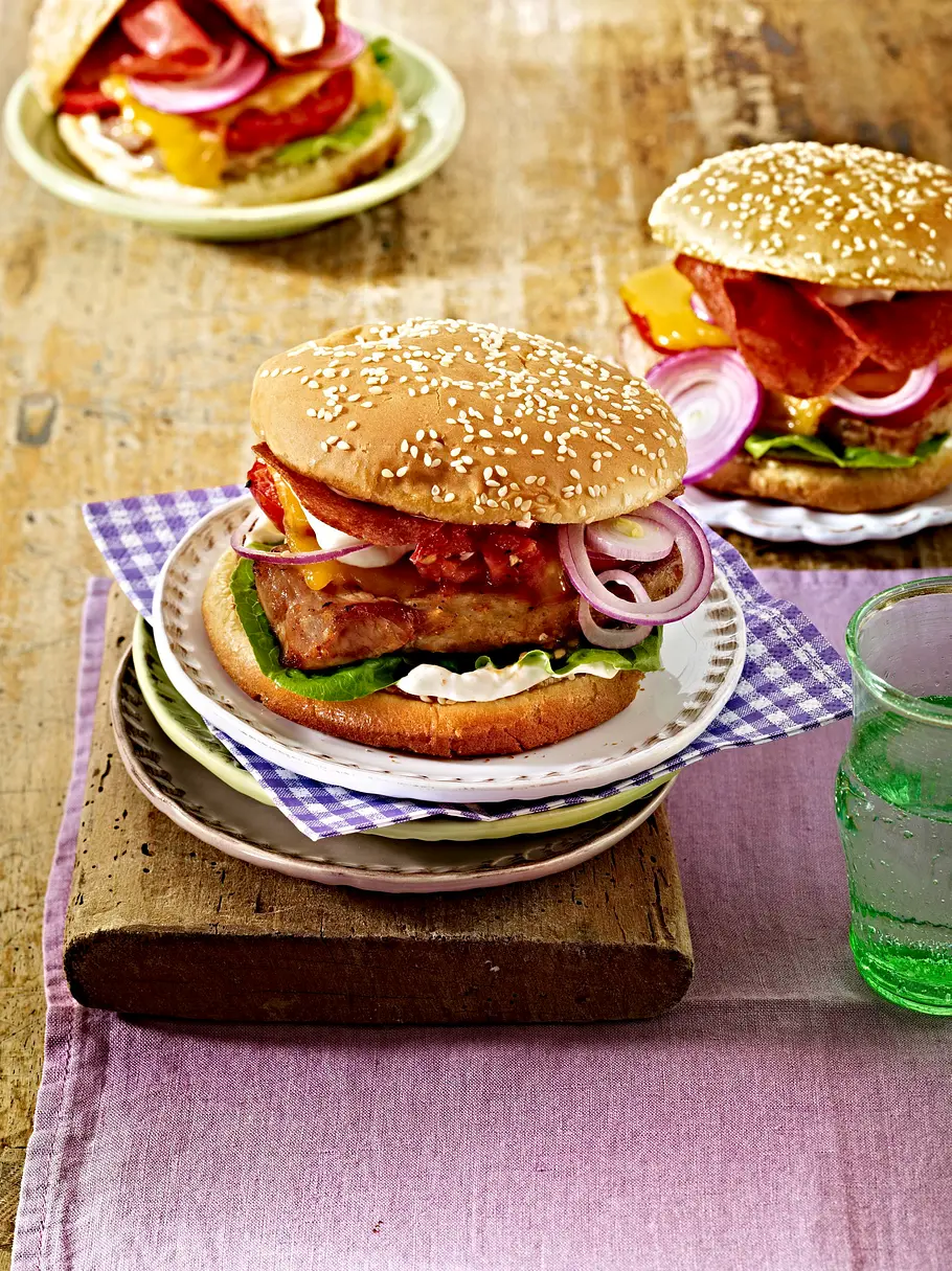 Schnitzel-Cheeseburger Rezept Schnitzel-Cheeseburger Rezept