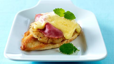 Schnitzel Hawaii (vier mal anders) Rezept - Foto: House of Food / Bauer Food Experts KG