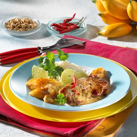 Schnitzel mit Erdnuss-Soße Rezept Schnitzel mit Erdnuss-Soße Rezept