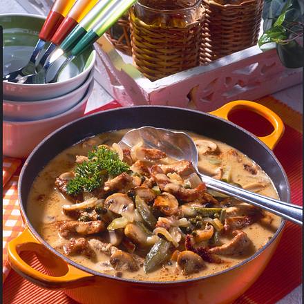 Schnitzel-Pfeffer-Suppe à la Stroganoff Rezept