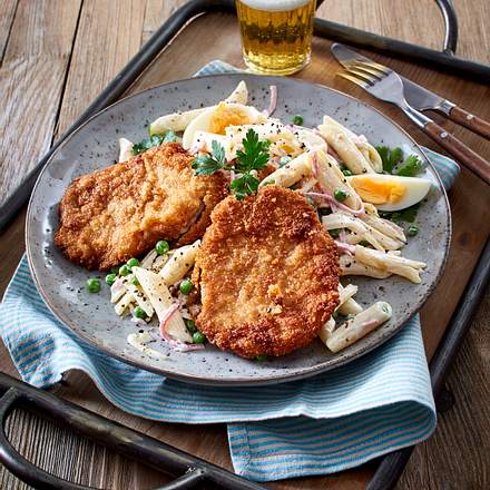 Schnitzel Wiener Art Mit Nudelsalat Rezept Lecker