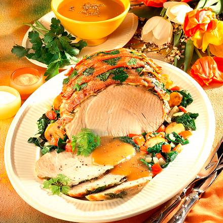 Schnitzelbraten mit Kräutern und Speck Rezept Schnitzelbraten mit Kräutern und Speck Rezept