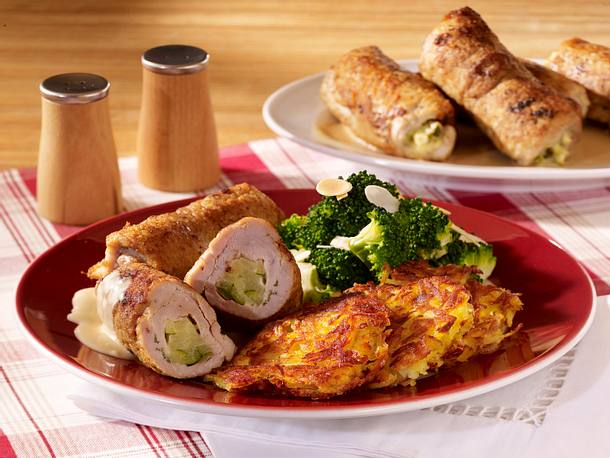 Schnitzelröllchen mit Käse-Zucchini-Füllung Rezept