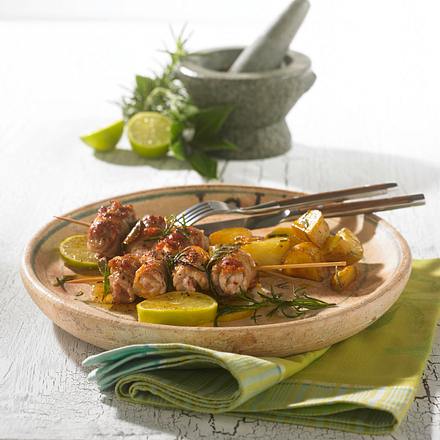 Schnitzelröllchen mit Rosmarinkartoffeln Rezept Schnitzelröllchen mit Rosmarinkartoffeln Rezept