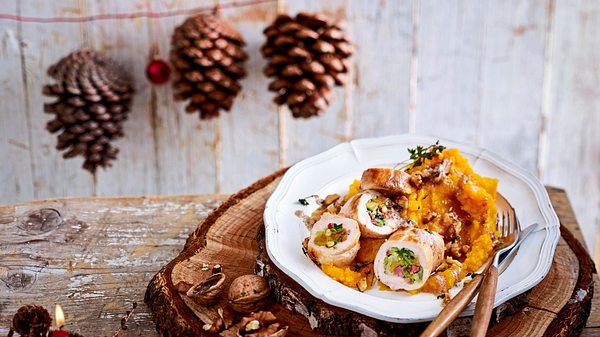 Schnitzelröllchen mit doppelter Nuss-Ladung Rezept - Foto: Are Media Syndication 