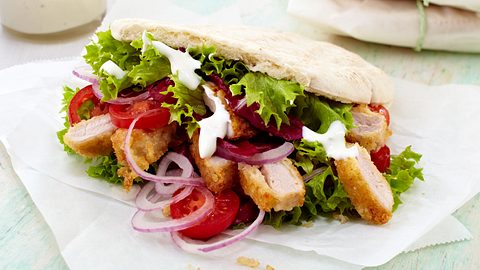 Schnitzelsandwich Rezept - Foto: House of Food / Bauer Food Experts KG