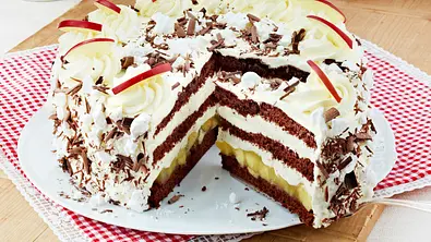 Schoko-Apfel-Torte Rezept - Foto: LECKER @ Bauer Media Group