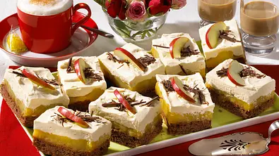 Schoko-Apfelkuchen mit Baileys-Sahne Rezept - Foto: LECKER @ Bauer Media Group