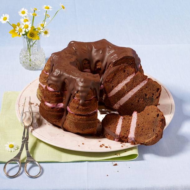 Schoko-Brombeer-Gugelhupf Rezept