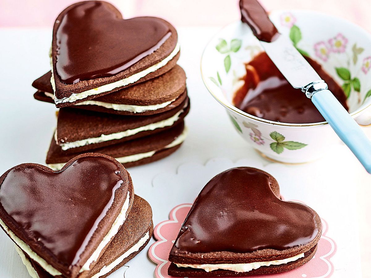 Schoko-Doppel­decker zum Valentinstag Rezept