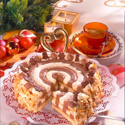 Schoko-Eierlikör-Torte Rezept Schoko-Eierlikör-Torte Rezept