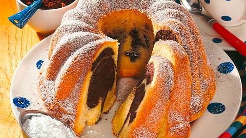 Schoko-Eierlikörkuchen Rezept - Foto: Horn