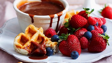 Schokofondue mit Waffel-Dippers Rezept - Foto: Image Professionals