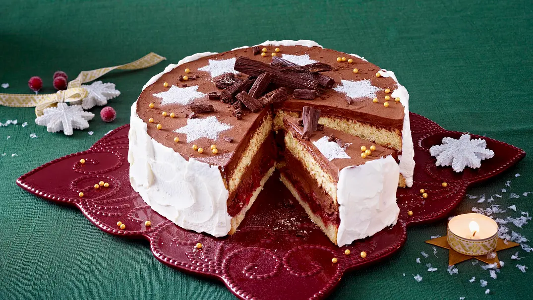 Schoko-Kirsch-Torte Rezept - Foto: LECKER @ Bauer Media Group Schoko-Kirsch-Torte Rezept - Foto: LECKER @ Bauer Media Group