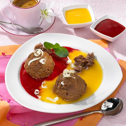 Schoko-Knusper-Pralinen-Mousse mit Himbeer-Aprikosensoße Rezept
