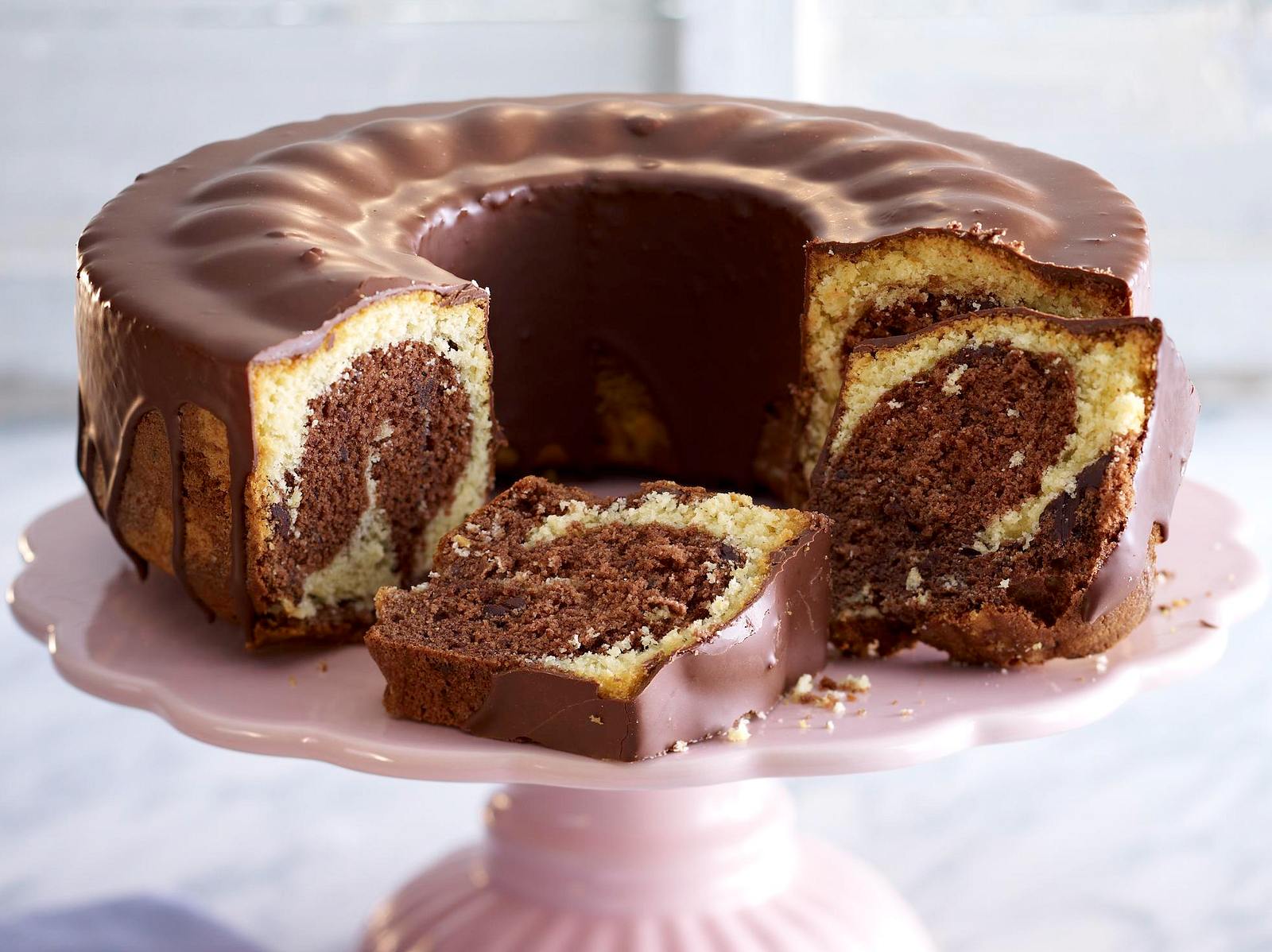Schoko-Kokos-Marmorkuchen Rezept | LECKER