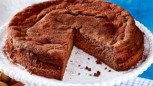 Schoko-Pflaumen-Kuchen (low carb) Rezept - Foto: House of Food / Bauer Food Experts KG