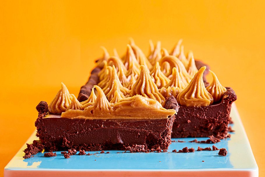 Schoko-Schock-Tarte mit Erdnussspitzen Rezept