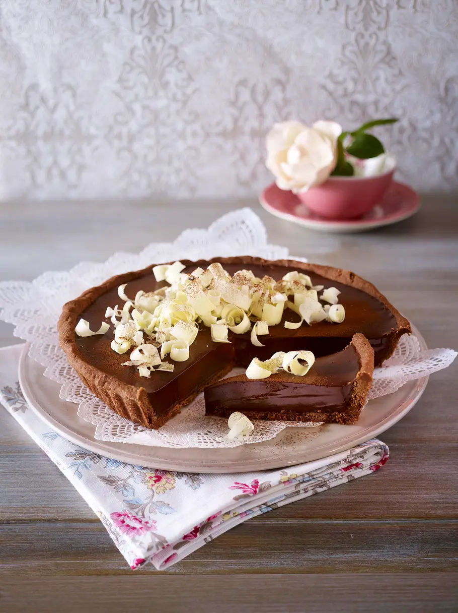 Schokoladen-Tarte Rezept Schoko-Tarte Rezept