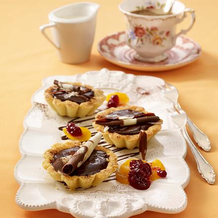 Schoko-Tarteletts mit Canachecreme Rezept Schoko-Tarteletts mit Canachecreme Rezept